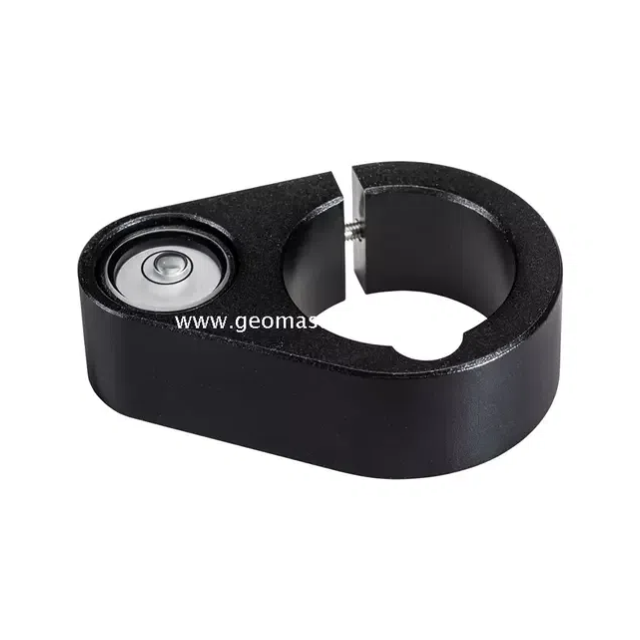 GPS 극, 삼각대 및 삼각형을 검사하고 유지합니다